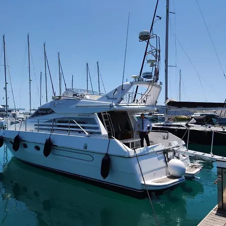 Bateau-hôtel Luxury Yacht - Lex Of The Seas