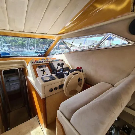 Luxury Yacht - Lex Of The Seas