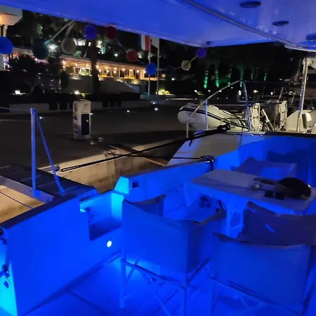 Luxury Yacht - Lex Of The Seas * Σπλιτ