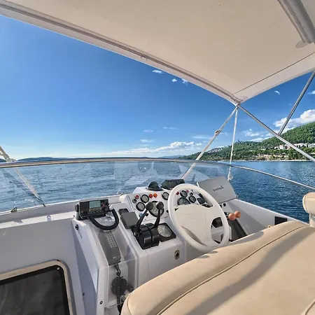 Πλωτό κατάλυμα Luxury Yacht - Lex Of The Seas Σπλιτ