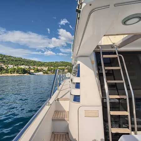 Luxury Yacht - Lex Of The Seas Botel